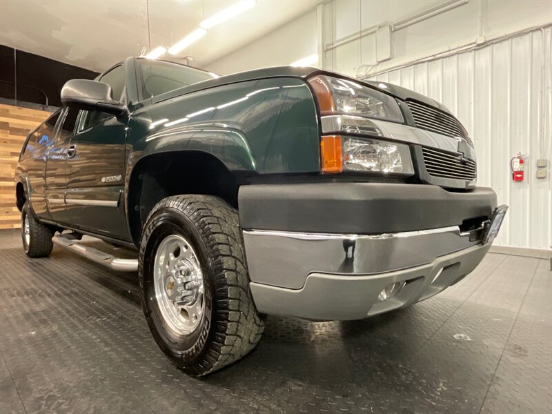 2003 Chevrolet Silverado 2500 LT 4dr 4X4 / 8.1L V8   - Photo 10 - Gladstone, OR 97027