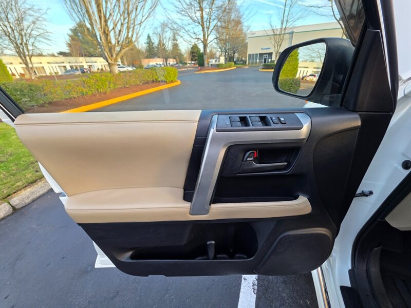 2011 Toyota 4Runner SR5 4X4 V6 / BRAND NEW LIFT / BRAND NEW TIRES / CAM / HEATED LEATHER / SUNROOF / BRAND NEW TIRES / SERVICE RECORDS - Photo 49 - Portland, OR 97217