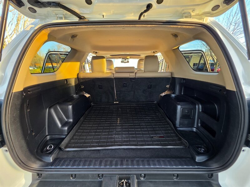 2011 Toyota 4Runner SR5 4X4 V6 / BRAND NEW LIFT / BRAND NEW TIRES / CAM / HEATED LEATHER / SUNROOF / BRAND NEW TIRES / SERVICE RECORDS - Photo 53 - Portland, OR 97217