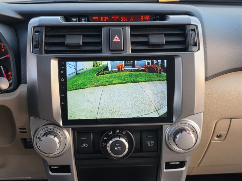 2011 Toyota 4Runner SR5 4X4 V6 / BRAND NEW LIFT / BRAND NEW TIRES / CAM / HEATED LEATHER / SUNROOF / BRAND NEW TIRES / SERVICE RECORDS - Photo 19 - Portland, OR 97217