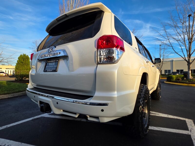 2011 Toyota 4Runner SR5 4X4 V6 / BRAND NEW LIFT / BRAND NEW TIRES / CAM / HEATED LEATHER / SUNROOF / BRAND NEW TIRES / SERVICE RECORDS - Photo 12 - Portland, OR 97217