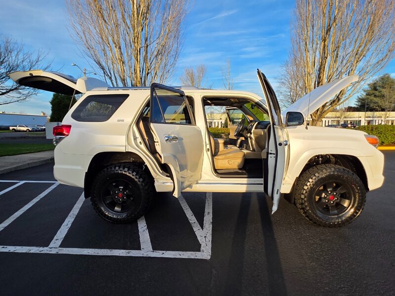 2011 Toyota 4Runner SR5 4X4 V6 / BRAND NEW LIFT / BRAND NEW TIRES / CAM / HEATED LEATHER / SUNROOF / BRAND NEW TIRES / SERVICE RECORDS - Photo 24 - Portland, OR 97217