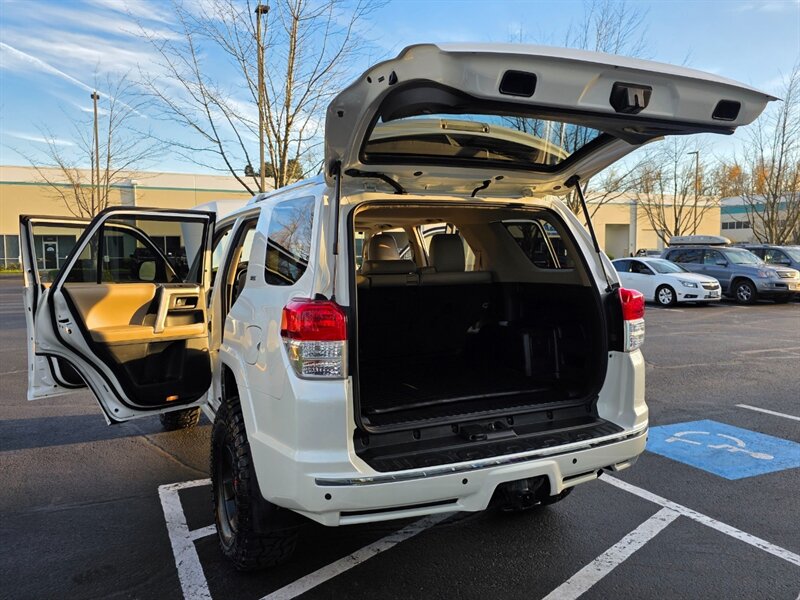 2011 Toyota 4Runner SR5 4X4 V6 / BRAND NEW LIFT / BRAND NEW TIRES / CAM / HEATED LEATHER / SUNROOF / BRAND NEW TIRES / SERVICE RECORDS - Photo 27 - Portland, OR 97217
