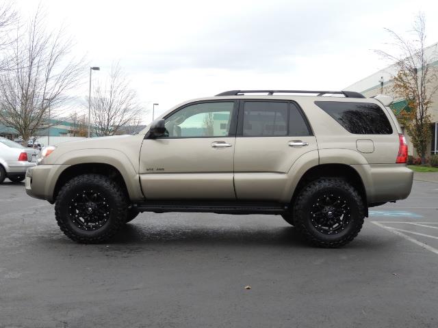 2009 Toyota 4Runner SR5 4X4 / V6 / DIFF LOCK / 70 K-MILES / LIFTED !!   - Photo 3 - Portland, OR 97217