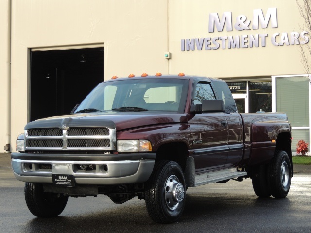 2001 Dodge Ram 3500 DUALLY / 4X4 / 5.9 Cummins Diesel / 6-SPEED ManuaL   - Photo 1 - Portland, OR 97217