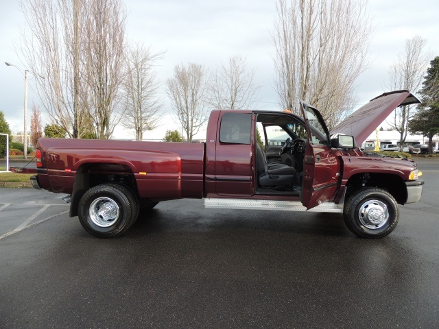 2001 Dodge Ram 3500 DUALLY / 4X4 / 5.9 Cummins Diesel / 6-SPEED ManuaL   - Photo 16 - Portland, OR 97217