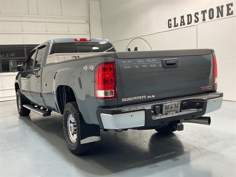 2007 GMC Sierra 2500 SLE2 4X4 / 6.6L DIESEL /LONG BED/1-OWNER/54K MILES  / CREW CAB / LOCAL TRUCK w. ZERO RUST / POWER SLIDING REAR WINDOW - Photo 7 - Gladstone, OR 97027