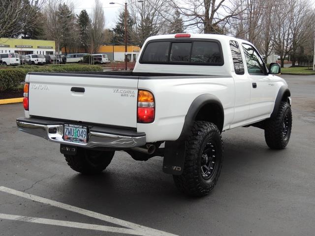 2004 Toyota Tacoma V6 / SR5 / 4X4 / 5-SPEED / LIFTED / 1-OWNER   - Photo 8 - Portland, OR 97217