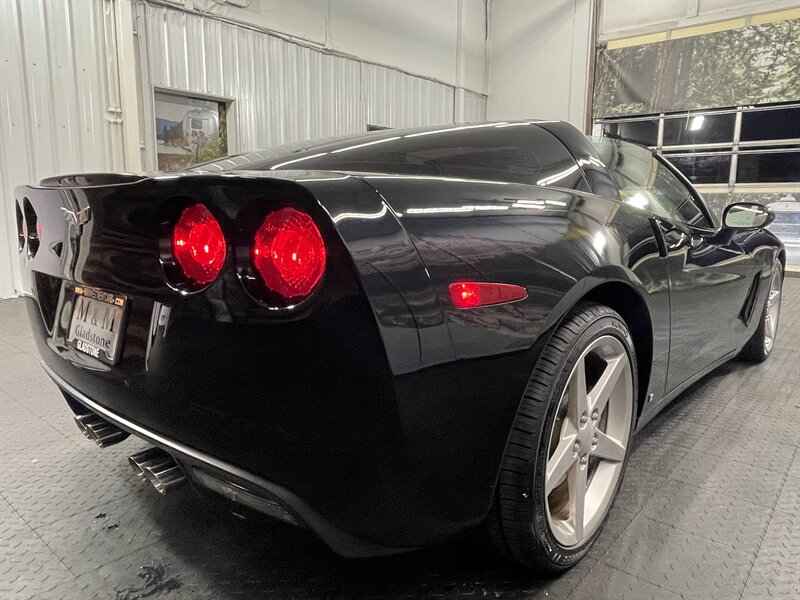 2007 Chevrolet Corvette Coupe T Top / Automa   - Photo 11 - Gladstone, OR 97027