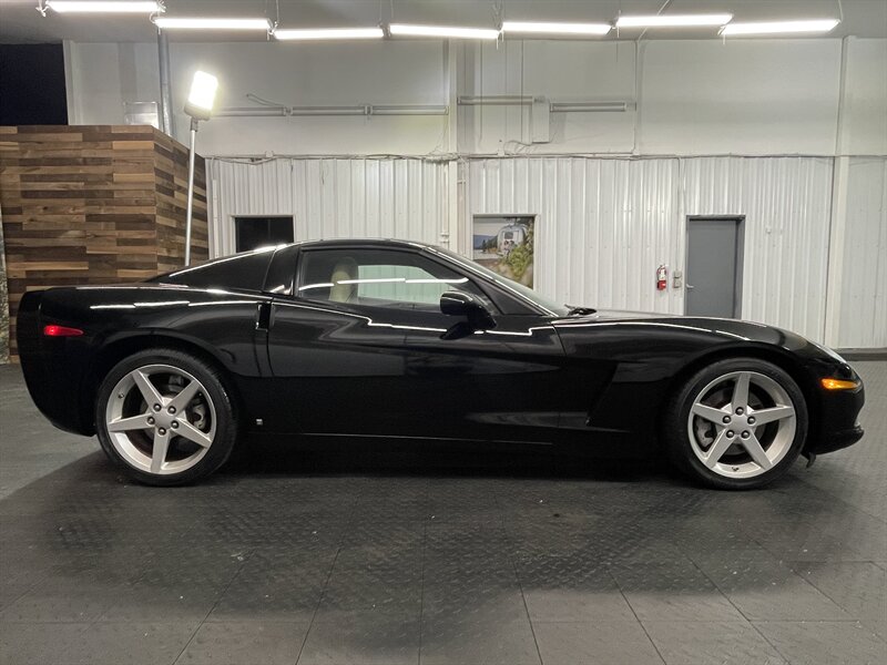 2007 Chevrolet Corvette Coupe T Top / Automa   - Photo 4 - Gladstone, OR 97027