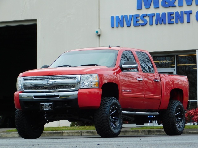 2009 Chevrolet Silverado 1500 LT / 4X4 / Crew Cab/ Leather/Sunroof /DVD/ LIFTED   - Photo 52 - Portland, OR 97217