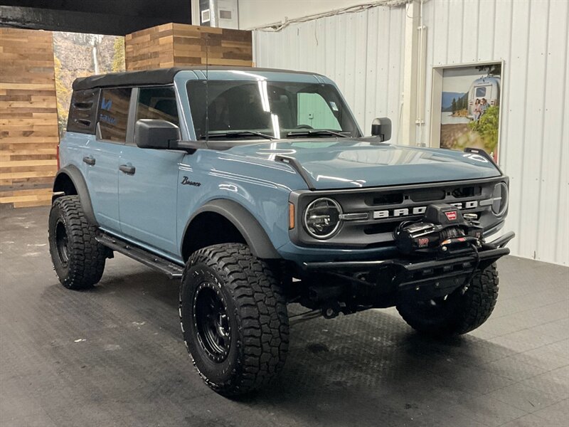 2021 Ford Bronco Big Bend 4Dr 4X4 / 2.3L 4Cyl EcoBoost / LIFTED  1-OWNER LOCAL / LIFTED w/ 35 " A/T TIRES & 17 " WHEELS / CUSTOM BUMPER w. WINCH / ONLY 2,900 MILES - Photo 2 - Gladstone, OR 97027