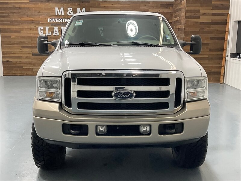 2003 Ford Excursion Eddie Bauer 4X4 / 7.3L DIESEL / Leather / LIFTED  / LIFTED w. NEW WHEELS & TIRES / ZERO RUST / Leather Heated Seats /Backup Camera / 136K Miles - Photo 5 - Gladstone, OR 97027