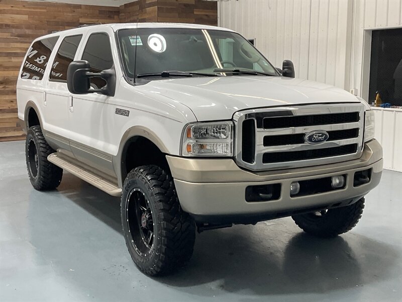 2003 Ford Excursion Eddie Bauer 4X4 / 7.3L DIESEL / Leather / LIFTED  / LIFTED w. NEW WHEELS & TIRES / ZERO RUST / Leather Heated Seats /Backup Camera / 136K Miles - Photo 2 - Gladstone, OR 97027