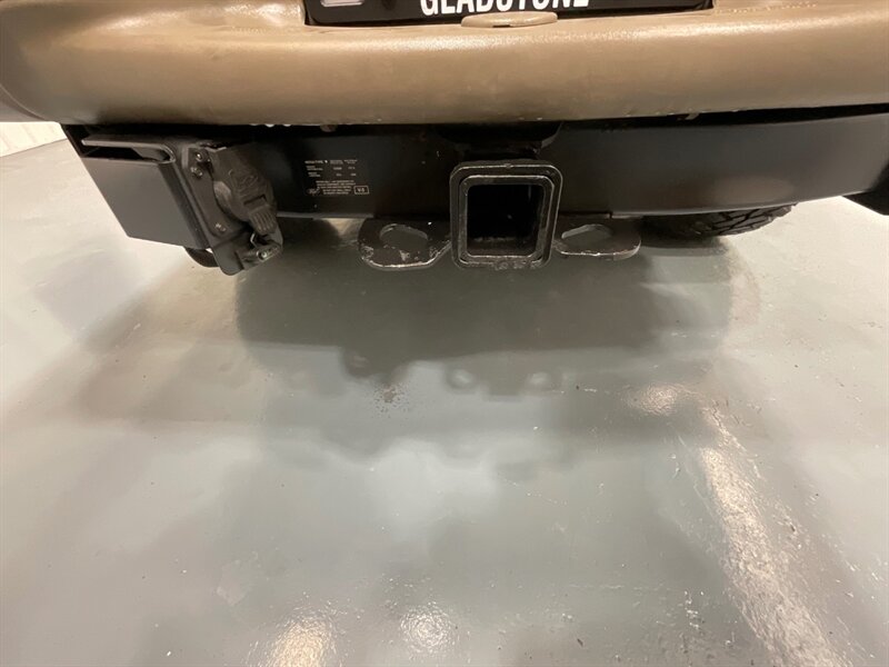 2003 Ford Excursion Eddie Bauer 4X4 / 7.3L DIESEL / Leather / LIFTED  / LIFTED w. NEW WHEELS & TIRES / ZERO RUST / Leather Heated Seats /Backup Camera / 136K Miles - Photo 22 - Gladstone, OR 97027