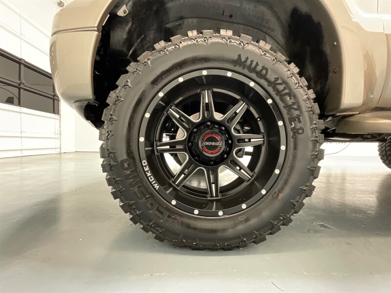 2003 Ford Excursion Eddie Bauer 4X4 / 7.3L DIESEL / Leather / LIFTED  / LIFTED w. NEW WHEELS & TIRES / ZERO RUST / Leather Heated Seats /Backup Camera / 136K Miles - Photo 23 - Gladstone, OR 97027