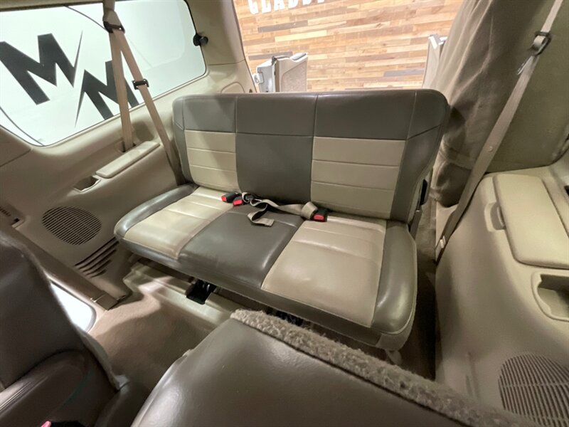 2003 Ford Excursion Eddie Bauer 4X4 / 7.3L DIESEL / Leather / LIFTED  / LIFTED w. NEW WHEELS & TIRES / ZERO RUST / Leather Heated Seats /Backup Camera / 136K Miles - Photo 12 - Gladstone, OR 97027