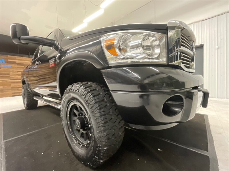 2008 Dodge Ram 2500 Laramie 4X4 / 6.7L DIESEL / 1-OWNER / 70,000 MILES  / LIFTED w. NEW 35 " MUD TIRES & 18 " BLACK WHEELS / Sunroof / LOCAL OREGON TRUCK / RUST FREE / Leather & Heated Seats - Photo 10 - Gladstone, OR 97027