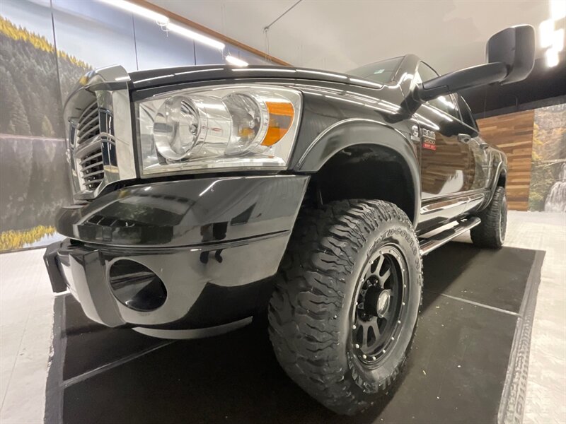 2008 Dodge Ram 2500 Laramie 4X4 / 6.7L DIESEL / 1-OWNER / 70,000 MILES  / LIFTED w. NEW 35 " MUD TIRES & 18 " BLACK WHEELS / Sunroof / LOCAL OREGON TRUCK / RUST FREE / Leather & Heated Seats - Photo 9 - Gladstone, OR 97027