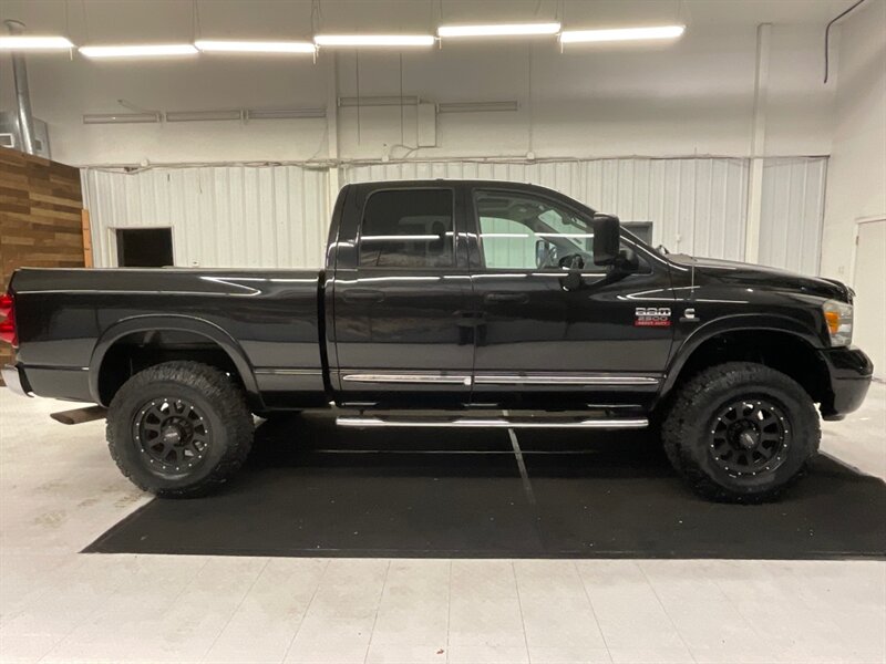 2008 Dodge Ram 2500 Laramie 4X4 / 6.7L DIESEL / 1-OWNER / 70,000 MILES  / LIFTED w. NEW 35 " MUD TIRES & 18 " BLACK WHEELS / Sunroof / LOCAL OREGON TRUCK / RUST FREE / Leather & Heated Seats - Photo 4 - Gladstone, OR 97027