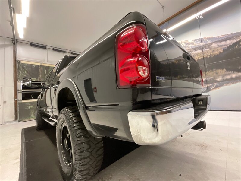 2008 Dodge Ram 2500 Laramie 4X4 / 6.7L DIESEL / 1-OWNER / 70,000 MILES  / LIFTED w. NEW 35 " MUD TIRES & 18 " BLACK WHEELS / Sunroof / LOCAL OREGON TRUCK / RUST FREE / Leather & Heated Seats - Photo 12 - Gladstone, OR 97027