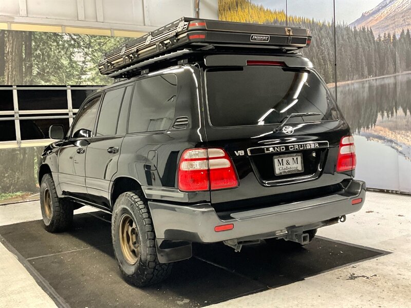 2003 Toyota Land Cruiser 4X4 / 4.7L V8 / CUSTOM BUILT w. CAMPER / LIFTED  / Leather & Heated Seats / Sunroof / LIFTED w. 33 " TOYO OPEN COUNTRY TIRES - Photo 10 - Gladstone, OR 97027