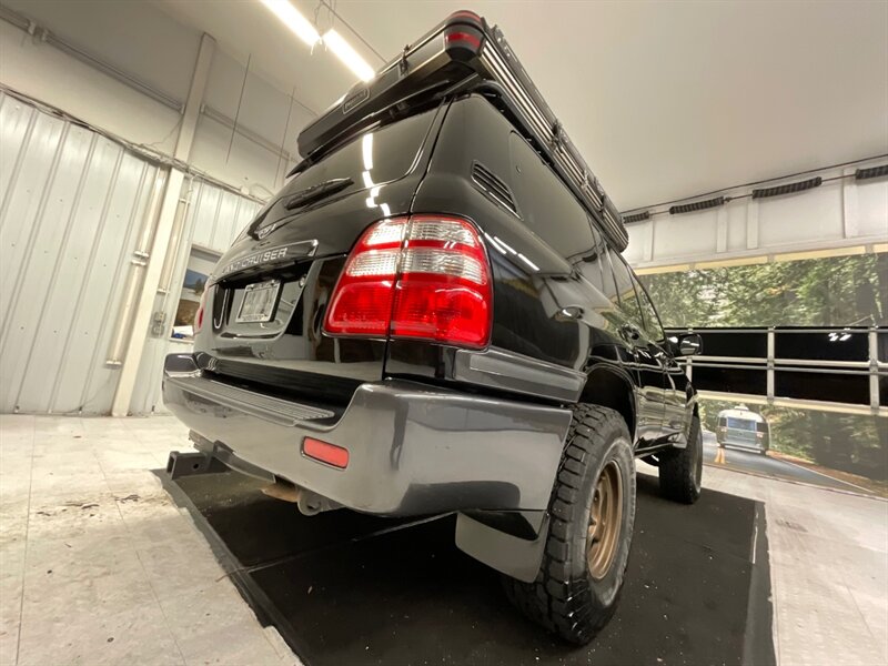 2003 Toyota Land Cruiser 4X4 / 4.7L V8 / CUSTOM BUILT w. CAMPER / LIFTED  / Leather & Heated Seats / Sunroof / LIFTED w. 33 " TOYO OPEN COUNTRY TIRES - Photo 12 - Gladstone, OR 97027