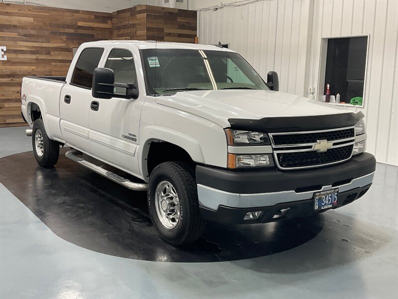 2006 Chevrolet Silverado 2500 LT Crew Cab 4X4 / 6.6L DURAMAX DIESEL / LBZ MOTOR  / LOCAL NO RUST - Photo 2 - Gladstone, OR 97027