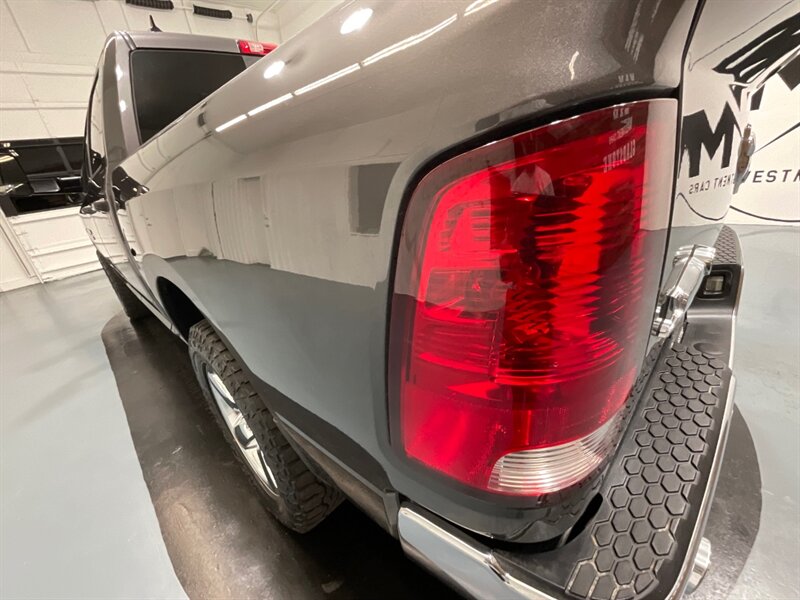 2014 RAM 1500 Big Horn Crew Cab 4X4 / 5.7L V8 HEMI / NAVIGATION  / Backup Camera - Photo 26 - Gladstone, OR 97027