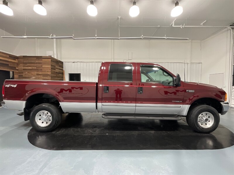 2000 Ford F-350 XLT Crew Cab 4X4 / 7.3L DIESEL / 6-SPEED MANUAL  / LOCAL TRUCK RUST FREE - Photo 4 - Gladstone, OR 97027