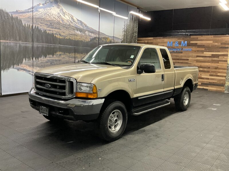 2000 Ford F-250 Super Duty Lariat 4X4 / 6.8L V10 TRITON / CLEAN  Leather Seats / RUST FREE / WARRANTY INCLUDED - Photo 1 - Gladstone, OR 97027