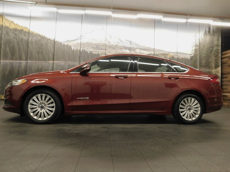 2014 Ford Fusion SE Hybrid Sedan / Lo   - Photo 3 - Gladstone, OR 97027