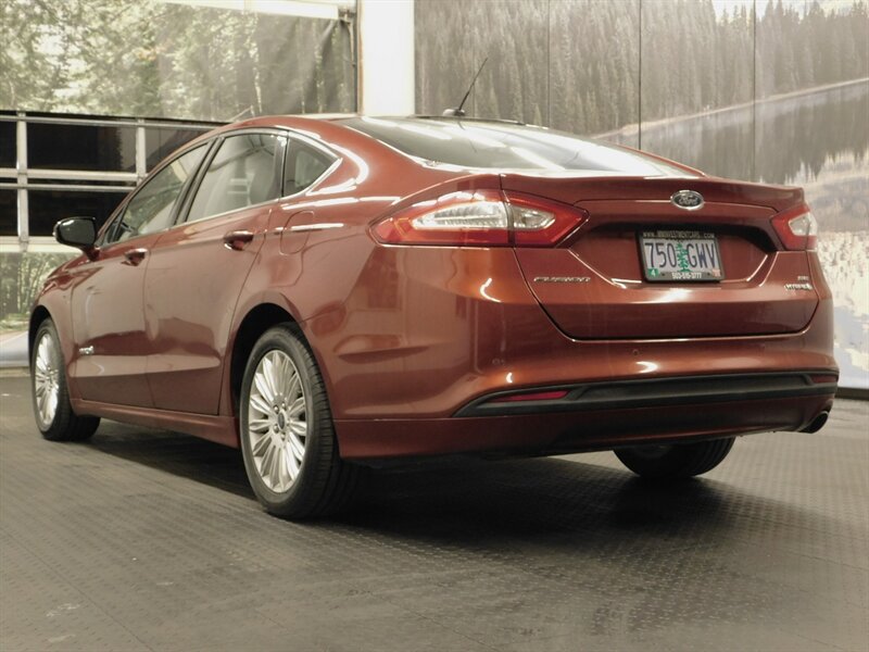 2014 Ford Fusion SE Hybrid Sedan / Lo   - Photo 7 - Gladstone, OR 97027