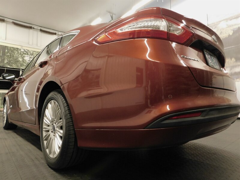 2014 Ford Fusion SE Hybrid Sedan / Lo   - Photo 23 - Gladstone, OR 97027