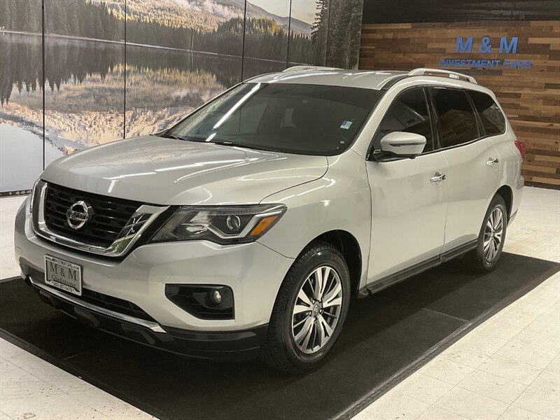 2019 Nissan Pathfinder SL 4WD / 3.5L V6 / 3RD SEAT / Leather / Navi  / Blind Spot Alert / Backup Camera & Navigation / 45,000 MILES - Photo 25 - Gladstone, OR 97027