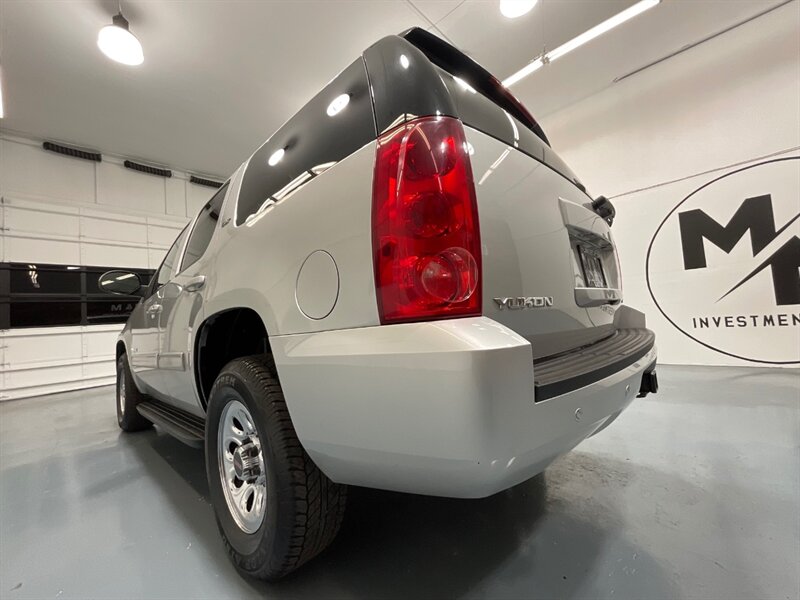 2011 GMC Yukon SLT 4X4 / Leather Sunroof / DVD Player / Camera  / Runs Great - Photo 53 - Gladstone, OR 97027