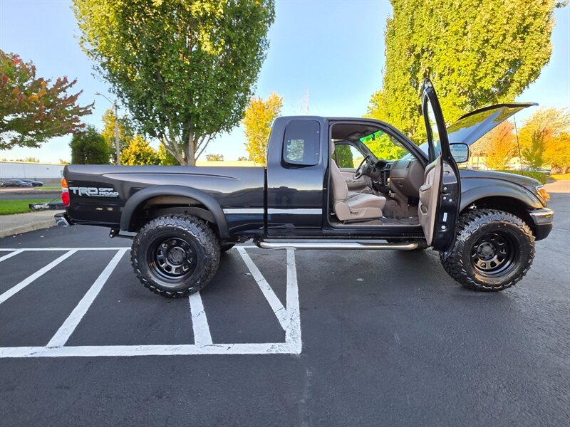 2003 Toyota Tacoma TRD photo 18