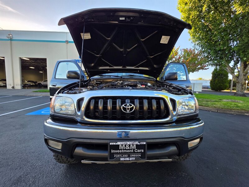 2003 Toyota Tacoma TRD photo 24