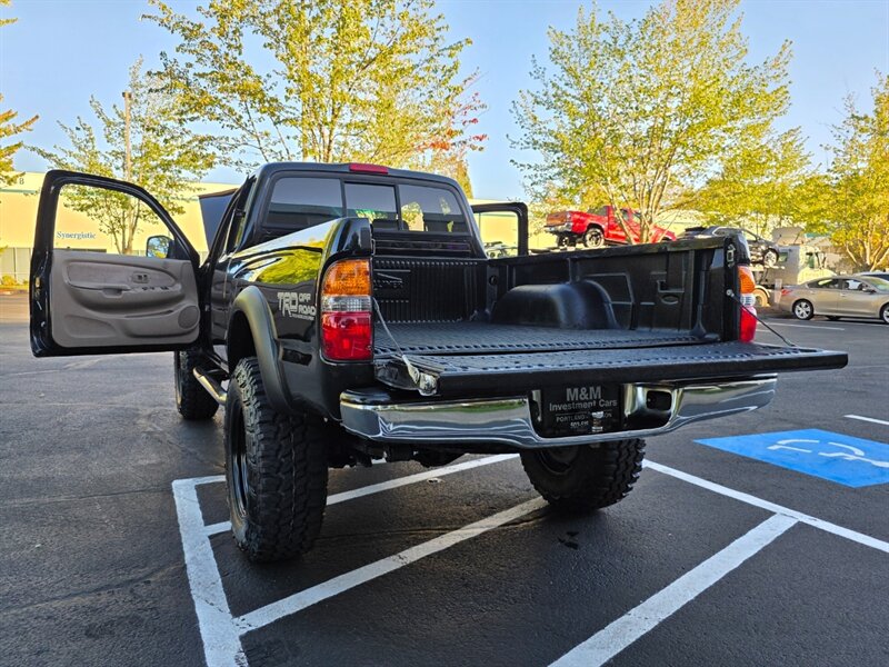 2003 Toyota Tacoma TRD photo 23