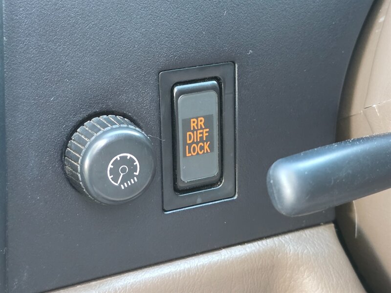 2003 Toyota Tacoma TRD photo 19