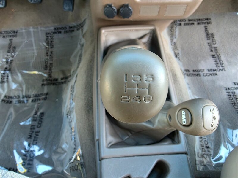 2003 Toyota Tacoma 4X4 5-SPEED TRD DIFF LOCK NEW TIMING BELT LIFTED  NEW TIRES OFF ROAD PKG NO RUST - Photo 18 - Portland, OR 97217