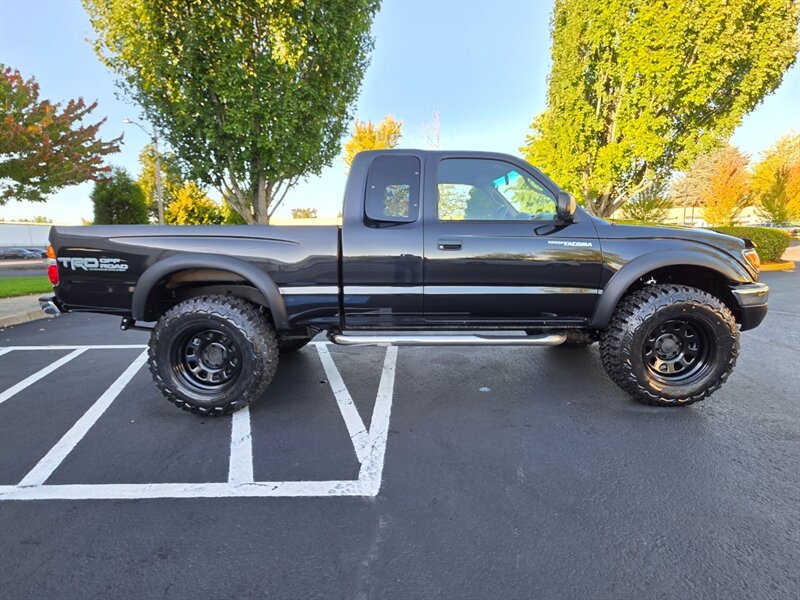 2003 Toyota Tacoma TRD photo 3