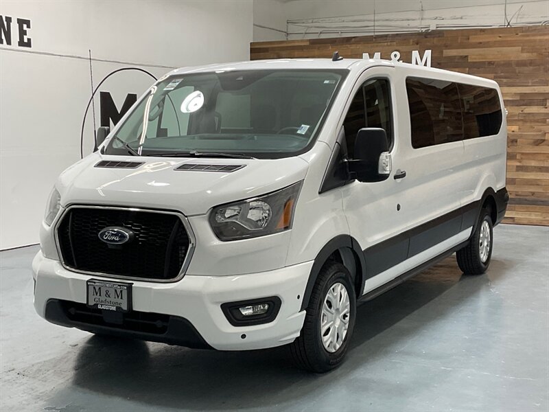 2024 Ford Transit 350 XLT 12-Passenger Full Size Van / LOW ROOF/ LWB  / Navigation & Backup Camera