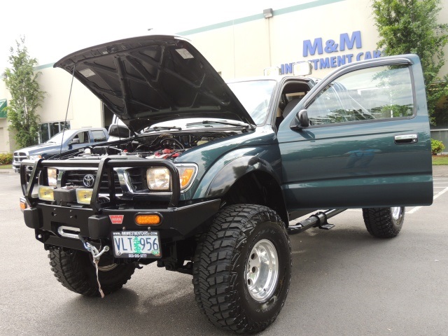 1996 Toyota Tacoma SR5 4X4 / 5-SPEED / 1-OWNER/ LIFTED LIFTED   - Photo 25 - Portland, OR 97217