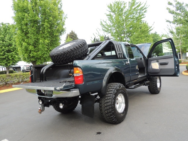 1996 Toyota Tacoma SR5 4X4 / 5-SPEED / 1-OWNER/ LIFTED LIFTED   - Photo 28 - Portland, OR 97217