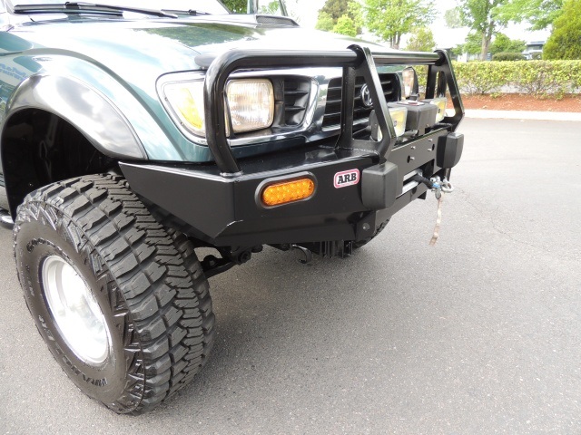 1996 Toyota Tacoma SR5 4X4 / 5-SPEED / 1-OWNER/ LIFTED LIFTED   - Photo 18 - Portland, OR 97217