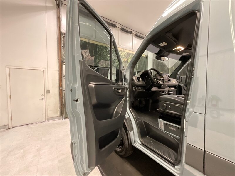 2022 Mercedes-Benz Sprinter 3500XD  / 170 " WB EXTENDED / LOADED - Photo 49 - Gladstone, OR 97027