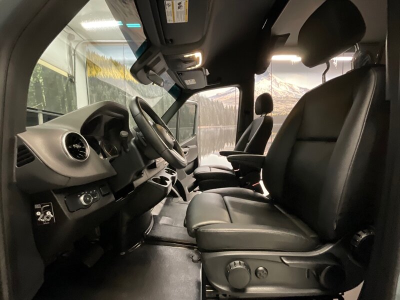 2022 Mercedes-Benz Sprinter 3500XD  / 170 " WB EXTENDED / LOADED - Photo 16 - Gladstone, OR 97027