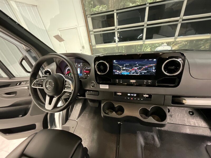 2022 Mercedes-Benz Sprinter 3500XD  / 170 " WB EXTENDED / LOADED - Photo 18 - Gladstone, OR 97027