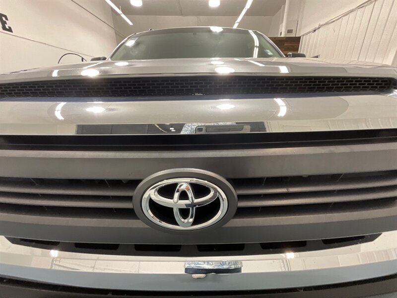 2014 Toyota Tundra SR5 CREW MAX 4X4 / 5.7L V8 / RUST FREE / 94K MILES  / Backup Camera - Photo 30 - Gladstone, OR 97027